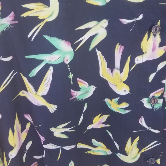 Catch my I medium bird button down - Picture 2 of 5